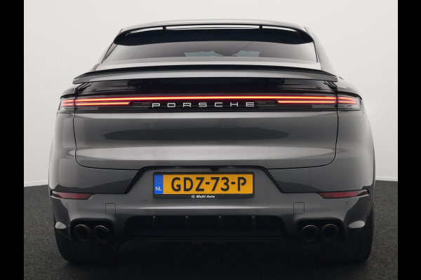 Porsche Cayenne Coupé 3.0 E-Hybrid Plug In Hybrid | MY 2024 Facelift | PHEV | Trekhaak Af Fabriek | Panodak | Luchtvering | Sportuitlaat | 4 Wiel Besturing | PDLS+ | Sport Chrono | InnoDrive Adaptive Cruise | SportDesign | Head up | Soft Close | 22"L.M | 360 Cam