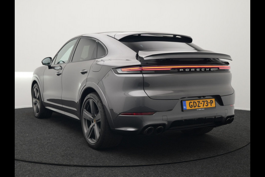 Porsche Cayenne Coupé 3.0 E-Hybrid Plug In Hybrid | MY 2024 Facelift | PHEV | Trekhaak Af Fabriek | Panodak | Luchtvering | Sportuitlaat | 4 Wiel Besturing | PDLS+ | Sport Chrono | InnoDrive Adaptive Cruise | SportDesign | Head up | Soft Close | 22"L.M | 360 Cam