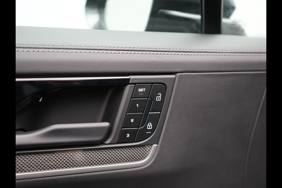 Porsche Cayenne Coupé 3.0 E-Hybrid Plug In Hybrid | MY 2024 Facelift | PHEV | Trekhaak Af Fabriek | Panodak | Luchtvering | Sportuitlaat | 4 Wiel Besturing | PDLS+ | Sport Chrono | InnoDrive Adaptive Cruise | SportDesign | Head up | Soft Close | 22"L.M | 360 Cam