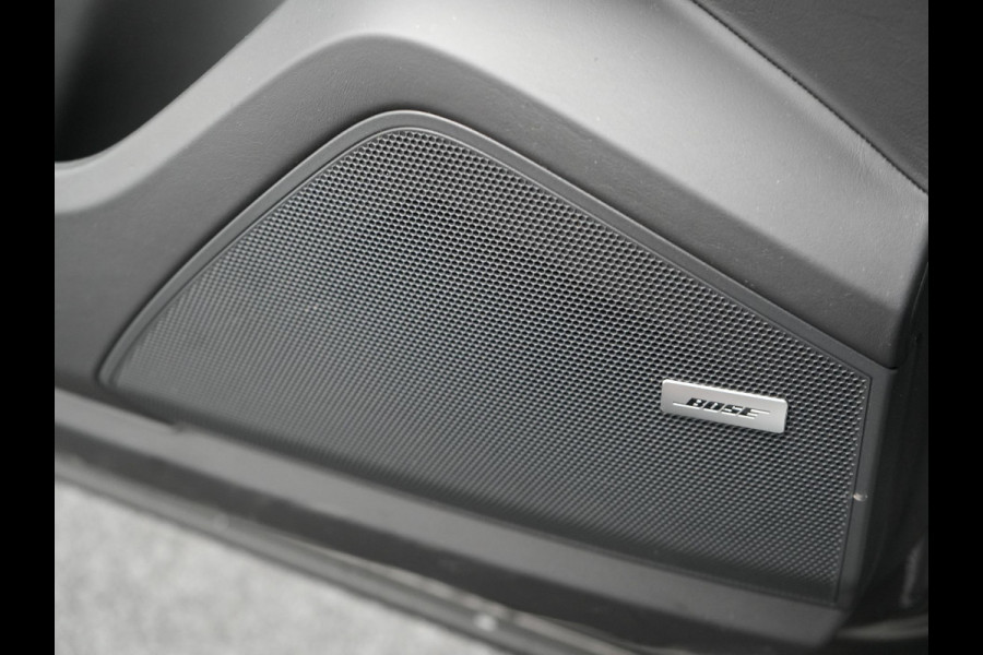 Porsche Cayenne Coupé 3.0 E-Hybrid Plug In Hybrid | MY 2024 Facelift | PHEV | Trekhaak Af Fabriek | Panodak | Luchtvering | Sportuitlaat | 4 Wiel Besturing | PDLS+ | Sport Chrono | InnoDrive Adaptive Cruise | SportDesign | Head up | Soft Close | 22"L.M | 360 Cam