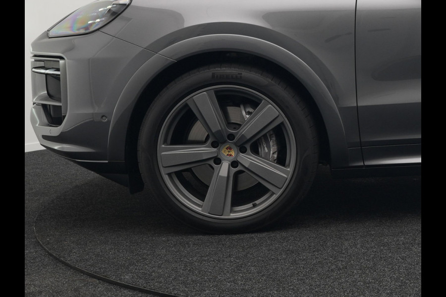 Porsche Cayenne Coupé 3.0 E-Hybrid Plug In Hybrid | MY 2024 Facelift | PHEV | Trekhaak Af Fabriek | Panodak | Luchtvering | Sportuitlaat | 4 Wiel Besturing | PDLS+ | Sport Chrono | InnoDrive Adaptive Cruise | SportDesign | Head up | Soft Close | 22"L.M | 360 Cam