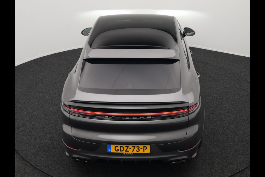 Porsche Cayenne Coupé 3.0 E-Hybrid Plug In Hybrid | MY 2024 Facelift | PHEV | Trekhaak Af Fabriek | Panodak | Luchtvering | Sportuitlaat | 4 Wiel Besturing | PDLS+ | Sport Chrono | InnoDrive Adaptive Cruise | SportDesign | Head up | Soft Close | 22"L.M | 360 Cam