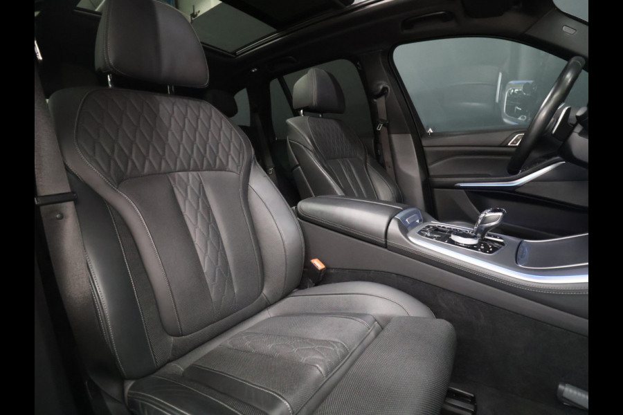 BMW X5 xDrive45e M Sport High Executive [SCHUIFKANTELDAK, HARMAN/KARDON, APPLE CARPLAY, ANDROID, MEMORY SEATS, STOELMASSAGE, 360 CAMERA, STUURVERWARMING, HEAD-UP, ADAPTIVE CRUISE, STOELVENTILATIE, STOELVERWARMING, NIEUWSTAAT]