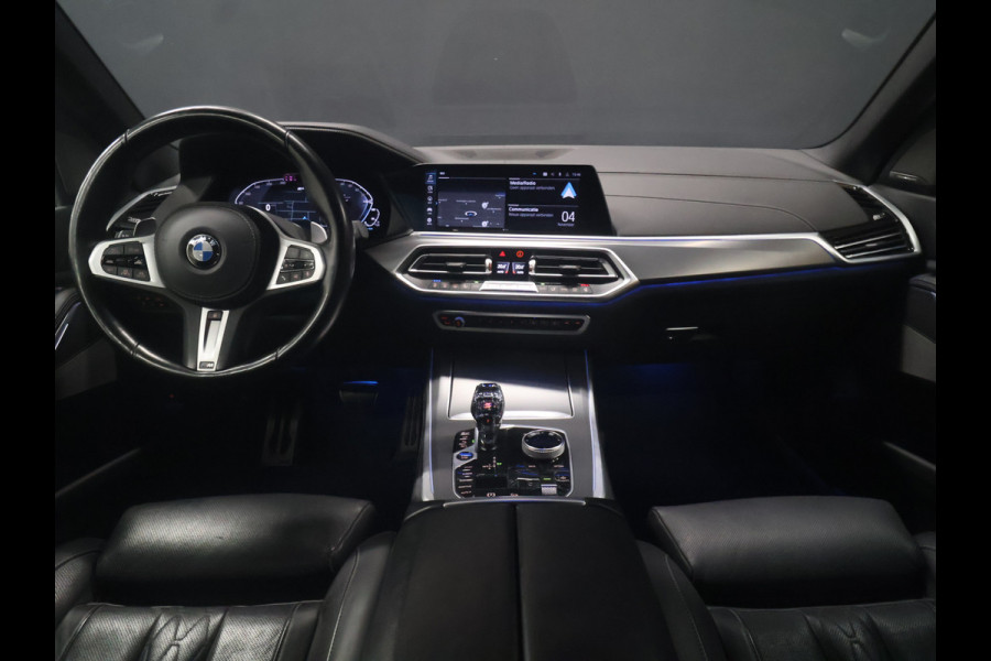 BMW X5 xDrive45e M Sport High Executive [SCHUIFKANTELDAK, HARMAN/KARDON, APPLE CARPLAY, ANDROID, MEMORY SEATS, STOELMASSAGE, 360 CAMERA, STUURVERWARMING, HEAD-UP, ADAPTIVE CRUISE, STOELVENTILATIE, STOELVERWARMING, NIEUWSTAAT]