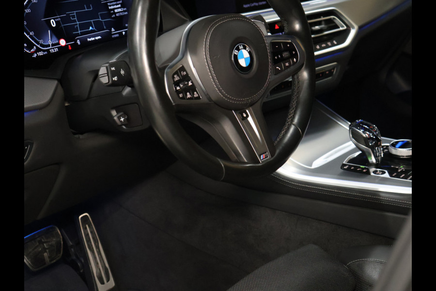 BMW X5 xDrive45e M Sport High Executive [SCHUIFKANTELDAK, HARMAN/KARDON, APPLE CARPLAY, ANDROID, MEMORY SEATS, STOELMASSAGE, 360 CAMERA, STUURVERWARMING, HEAD-UP, ADAPTIVE CRUISE, STOELVENTILATIE, STOELVERWARMING, NIEUWSTAAT]