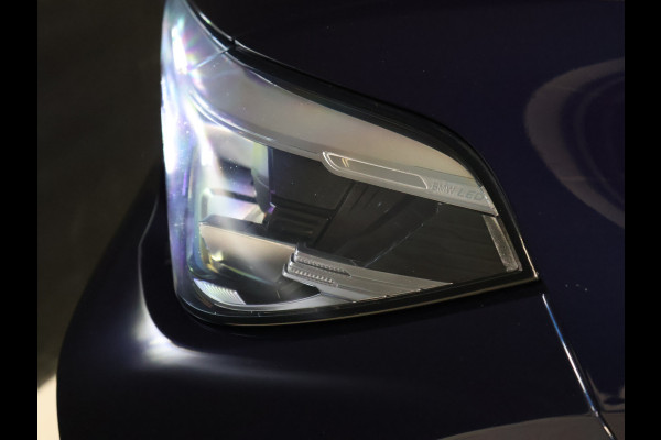 BMW X5 xDrive45e M Sport High Executive [SCHUIFKANTELDAK, HARMAN/KARDON, APPLE CARPLAY, ANDROID, MEMORY SEATS, STOELMASSAGE, 360 CAMERA, STUURVERWARMING, HEAD-UP, ADAPTIVE CRUISE, STOELVENTILATIE, STOELVERWARMING, NIEUWSTAAT]