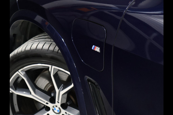 BMW X5 xDrive45e M Sport High Executive [SCHUIFKANTELDAK, HARMAN/KARDON, APPLE CARPLAY, ANDROID, MEMORY SEATS, STOELMASSAGE, 360 CAMERA, STUURVERWARMING, HEAD-UP, ADAPTIVE CRUISE, STOELVENTILATIE, STOELVERWARMING, NIEUWSTAAT]