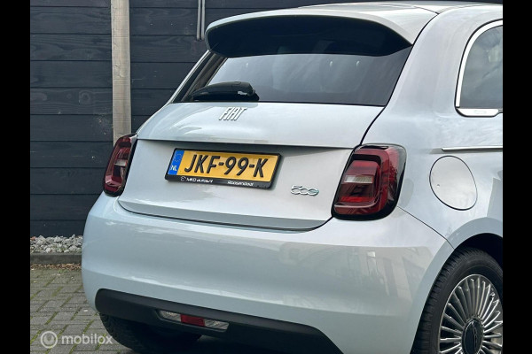 Fiat 500 Urban 42 kWh Clima / LM / Carplay / Parelmoer lak / 8.875 KM!!!