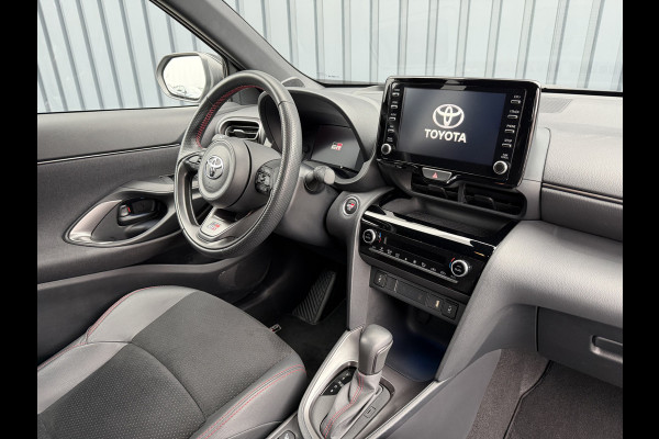 Toyota Yaris Cross 1.5 Hybrid GR Sport | 360 camera | 8.000 km | Head-up | BSM | Rijklaar!!