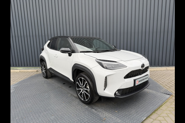 Toyota Yaris Cross 1.5 Hybrid GR Sport | 360 camera | 8.000 km | Head-up | BSM | Rijklaar!!