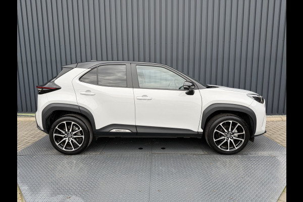 Toyota Yaris Cross 1.5 Hybrid GR Sport | 360 camera | 8.000 km | Head-up | BSM | Rijklaar!!