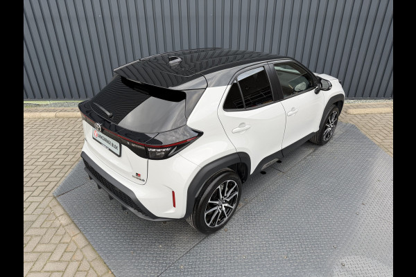 Toyota Yaris Cross 1.5 Hybrid GR Sport | 360 camera | 8.000 km | Head-up | BSM | Rijklaar!!