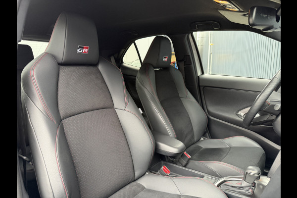 Toyota Yaris Cross 1.5 Hybrid GR Sport | 360 camera | 8.000 km | Head-up | BSM | Rijklaar!!