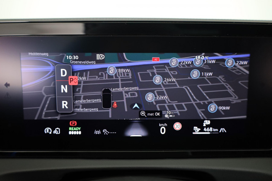 Volkswagen Tiguan 1.5 eHybrid R-Line Business | Panoramaschuif-kanteldak | Wegklapbare Trekhaak | Achterklep Elektrisch | Black style pakket | Navigatie | Parkeer assistent |