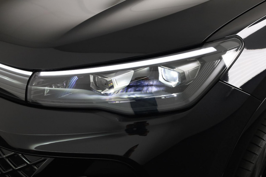 Volkswagen Tiguan 1.5 eHybrid R-Line Business | Panoramaschuif-kanteldak | Wegklapbare Trekhaak | Achterklep Elektrisch | Black style pakket | Navigatie | Parkeer assistent |