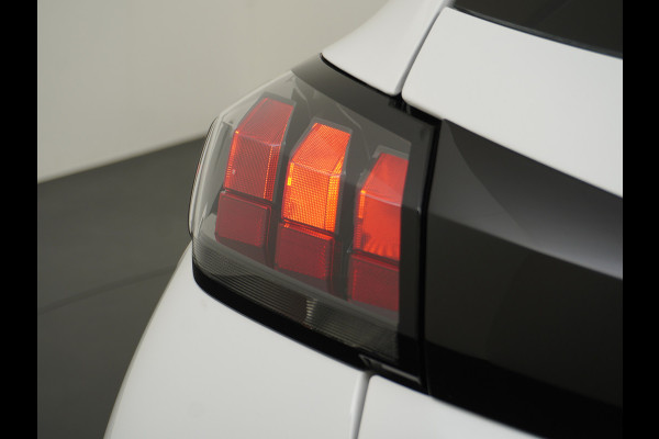 Peugeot e-208 EV Active Pack 50kWh Apple Carplay Android Auto Navi Ecc Cruise Control Pdc DAB+ Bluetooth Led Lmv Keyless Bluetooth Connected services 1e Eigenaar Origineel Nederlandse Auto