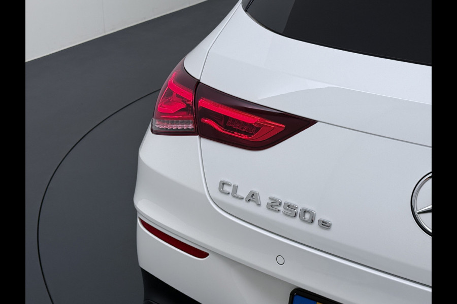 Mercedes-Benz CLA-Klasse Shooting Brake 250 e AMG Line | Pano 360 Camera Sfeer Night