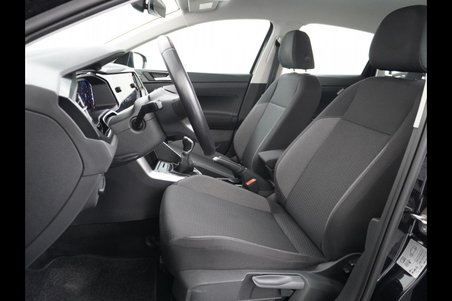 Volkswagen Polo T 96PK Navi Digi-Cockpit-Pro Adaptive-Cr. Apple Carplay Android App-Connect Dual-ECC PDC Stoel-Verwarmd Navi Life Business Lane-Assist Isofix Voicecommand DAB Front assist ChroomPack. Lmv 2/3Deelbare a-Bank 1e Eigenaar Origineel Nederlandse Auto EURO 6 € 25.430 nieuw!