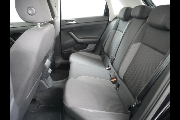 Volkswagen Polo T 96PK Navi Digi-Cockpit-Pro Adaptive-Cr. Apple Carplay Android App-Connect Dual-ECC PDC Stoel-Verwarmd Navi Life Business Lane-Assist Isofix Voicecommand DAB Front assist ChroomPack. Lmv 2/3Deelbare a-Bank 1e Eigenaar Origineel Nederlandse Auto EURO 6 € 25.430 nieuw!