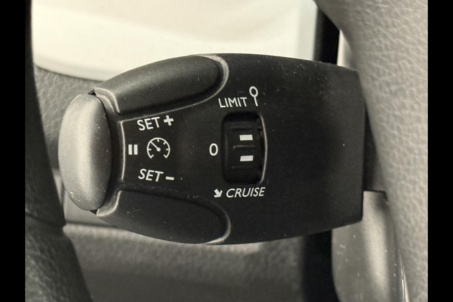 Opel Vivaro 2.0 CDTI L3H1 Dubbele Cabine Edition Automaat Airco Navi Trekhaak