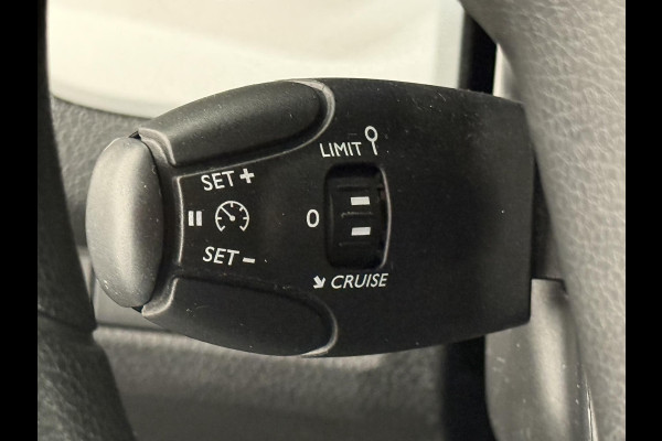 Opel Vivaro 2.0 CDTI L3H1 Dubbele Cabine Edition Automaat Airco Navi Trekhaak