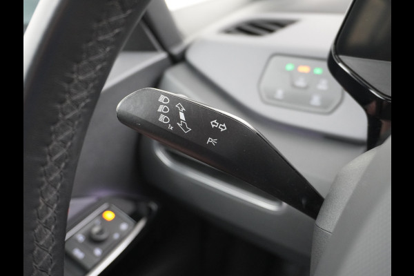 Volkswagen ID.3 204pk Life 58kWh SOH 91% Apple Carplay Android Auto Adaptieve Cruise Navi-Pro Ecc Mirrorlink DAB Keyless Led Pdc Stoel+Stuurverwarming 1e Eigenaar Origineel Nederlandse Auto