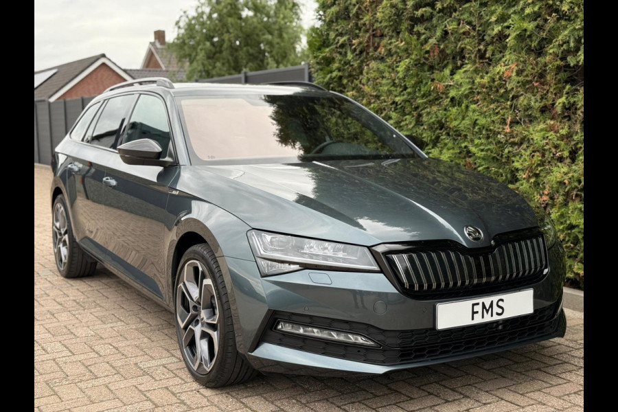 Škoda Superb Combi 1.4 TSI iV Sportline Trekhaak Camera
