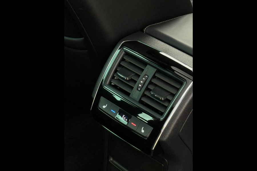 Škoda Superb Combi 1.4 TSI iV Sportline Trekhaak Camera