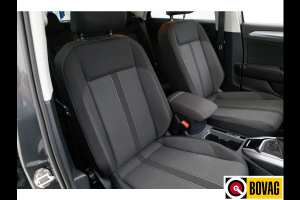 Volkswagen T-Roc 1.0 TSI 116 PK Business Edition | Stoelverw. | Apple Carplay / Android auto | PDC V+A Automatisch inparkeren, Climate control, all season banden, extra getint glas achter