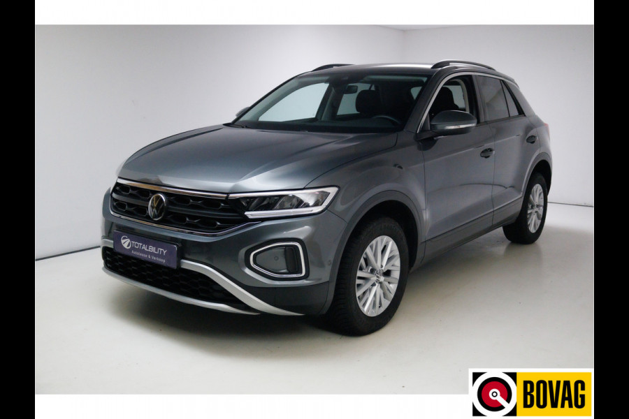 Volkswagen T-Roc 1.0 TSI 116 PK Business Edition | Stoelverw. | Apple Carplay / Android auto | PDC V+A Automatisch inparkeren, Climate control, all season banden, extra getint glas achter