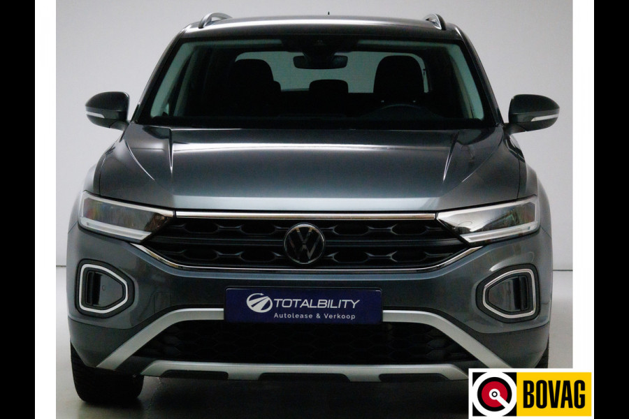Volkswagen T-Roc 1.0 TSI 116 PK Business Edition | Stoelverw. | Apple Carplay / Android auto | PDC V+A Automatisch inparkeren, Climate control, all season banden, extra getint glas achter