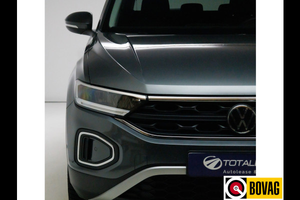 Volkswagen T-Roc 1.0 TSI 116 PK Business Edition | Stoelverw. | Apple Carplay / Android auto | PDC V+A Automatisch inparkeren, Climate control, all season banden, extra getint glas achter