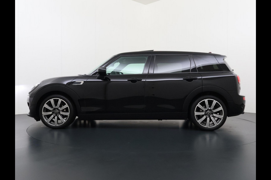 MINI Clubman 1.5 Cooper Richmond Park Edition VAN: €27.900,- VOOR: €24.770,- UW EINDEJAARSVOORDEEL: €3.130,- | PANO| CAMERA| STOELVERW. | LEER| KEYLESS| RIJKLAARPRIJS INCL. 12 MND BOVAG GARANTIE