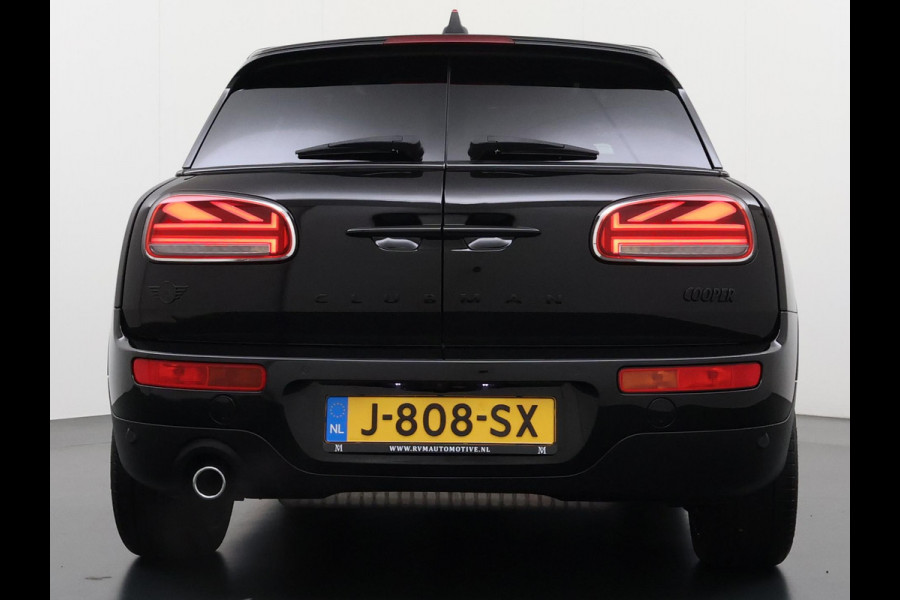 MINI Clubman 1.5 Cooper Richmond Park Edition VAN: €27.900,- VOOR: €24.770,- UW EINDEJAARSVOORDEEL: €3.130,- | PANO| CAMERA| STOELVERW. | LEER| KEYLESS| RIJKLAARPRIJS INCL. 12 MND BOVAG GARANTIE