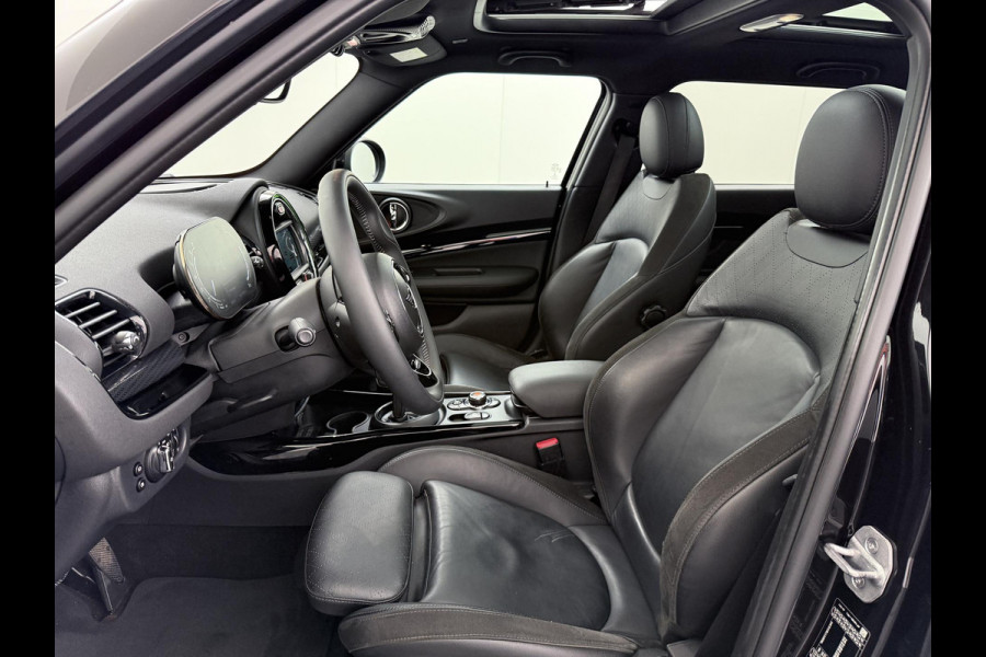 MINI Clubman 1.5 Cooper Richmond Park Edition VAN: €27.900,- VOOR: €24.770,- UW EINDEJAARSVOORDEEL: €3.130,- | PANO| CAMERA| STOELVERW. | LEER| KEYLESS| RIJKLAARPRIJS INCL. 12 MND BOVAG GARANTIE