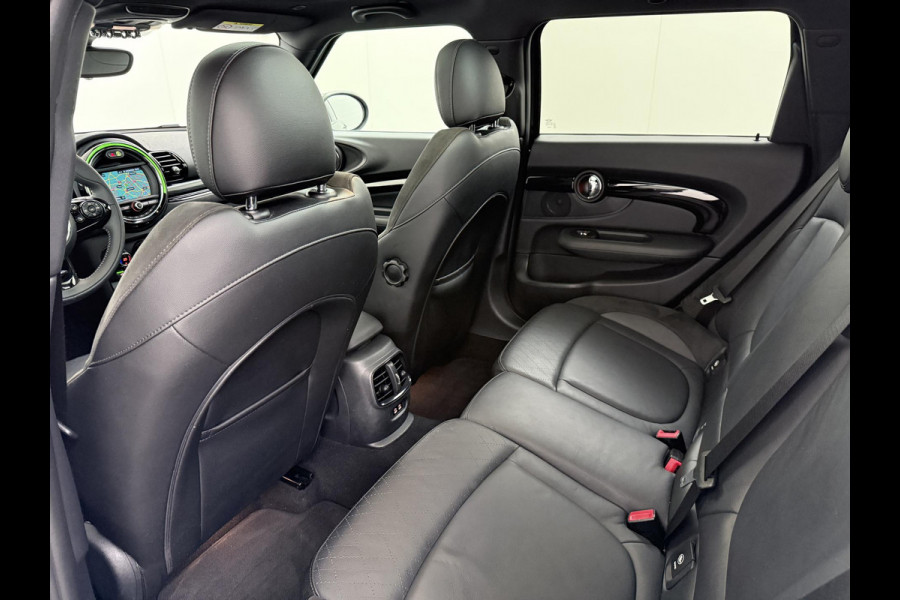 MINI Clubman 1.5 Cooper Richmond Park Edition VAN: €27.900,- VOOR: €24.770,- UW EINDEJAARSVOORDEEL: €3.130,- | PANO| CAMERA| STOELVERW. | LEER| KEYLESS| RIJKLAARPRIJS INCL. 12 MND BOVAG GARANTIE