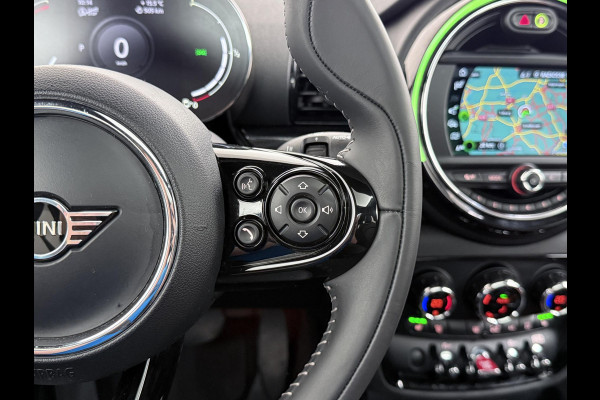 MINI Clubman 1.5 Cooper Richmond Park Edition VAN: €27.900,- VOOR: €24.770,- UW EINDEJAARSVOORDEEL: €3.130,- | PANO| CAMERA| STOELVERW. | LEER| KEYLESS| RIJKLAARPRIJS INCL. 12 MND BOVAG GARANTIE