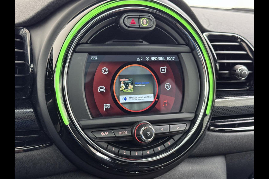 MINI Clubman 1.5 Cooper Richmond Park Edition VAN: €27.900,- VOOR: €24.770,- UW EINDEJAARSVOORDEEL: €3.130,- | PANO| CAMERA| STOELVERW. | LEER| KEYLESS| RIJKLAARPRIJS INCL. 12 MND BOVAG GARANTIE