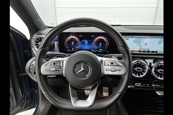Mercedes-Benz A-Klasse 250 e AMG-Line Premium Plus AANBIEDING!(Dealer OnderH, Sfeer, Stoelv, Climate, Navi, Apple Carplay, Etc)