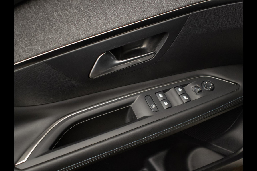 Peugeot 3008 1.6 e-THP Allure Sport (APPLE CARPLAY,NAVI,CRUISE,360 VIEW,CAMERA,SFEER VERLICHTING,SPORTSTOELEN,LM VELGEN)