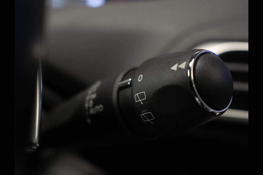 Peugeot 3008 1.2 PureTech Allure Sport (PANORAMADAK,APPLE CARPLAY,NAVI,LED,CAMERA,360 VIEW,PDC,CRUISE,LANE,CLIMATE,NETTE STAAT)