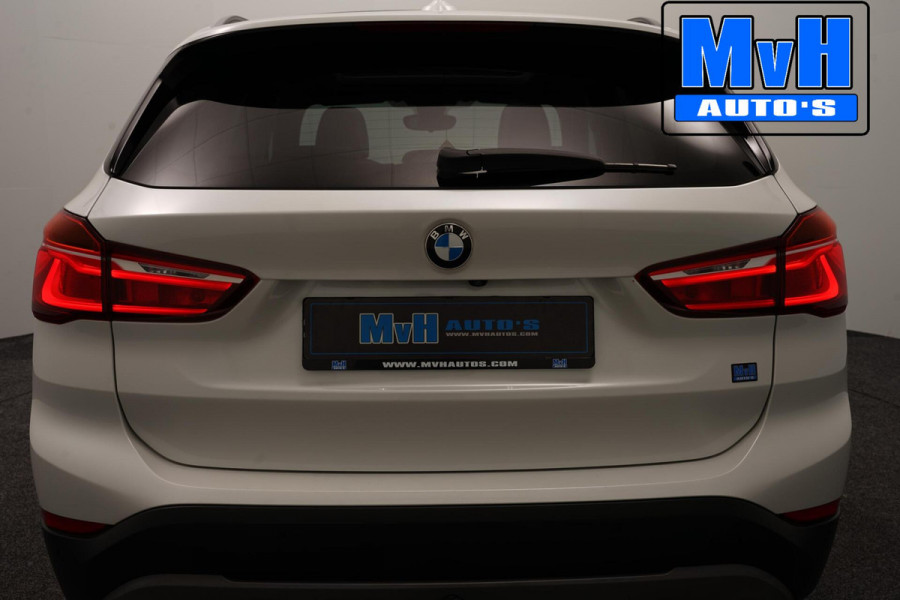BMW X1 xDrive20i High Executive|PARELMOER|PANO|TREKH|LUXE|NAP