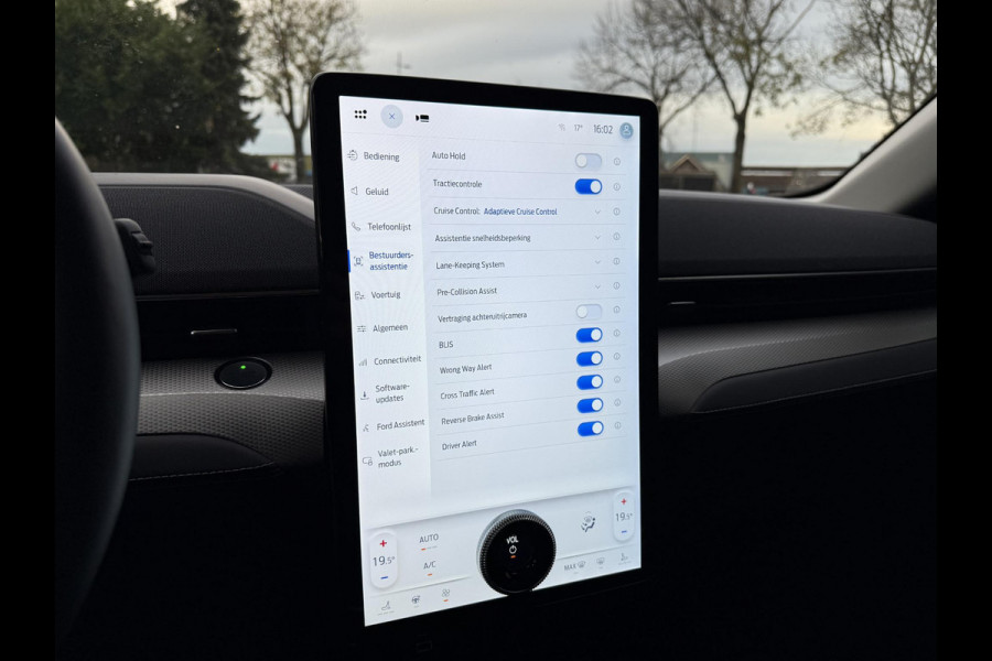 Ford Mustang Mach-E Aut. 75kWh | Leder | Navi | B&O Sound | 360 Camera |