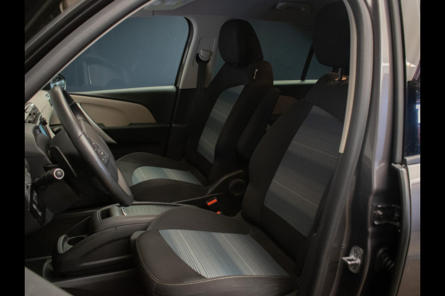 Citroën C4 Spacetourer 1.2 PureTech Shine 7p. Sport (APPLE CARPLAY,NAVI,LED,CAMERA,360 VIEW,LEDER,GETINT,CLIMATE,SPORTSTOELEN)