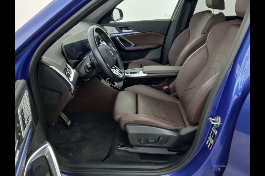 BMW X1 sDrive20i 170pk M-Sport Pano ACC HUD 360 H/K 19inch El-zetels