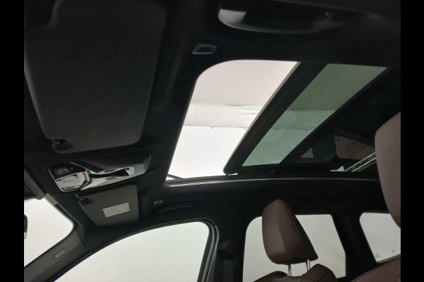 BMW X1 sDrive20i 170pk M-Sport Pano ACC HUD 360 H/K 19inch El-zetels