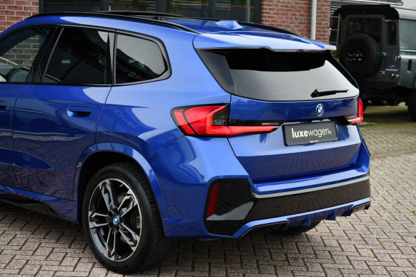 BMW X1 sDrive20i 170pk M-Sport Pano ACC HUD 360 H/K 19inch El-zetels