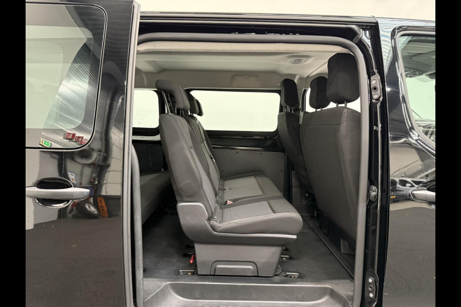 Opel Vivaro-e Combi L3H1 75 kWh Opel Vivaro-e Combi 75-kWh L3H1 9-persoons PERSONENBUS Airco| Navi| PDCA