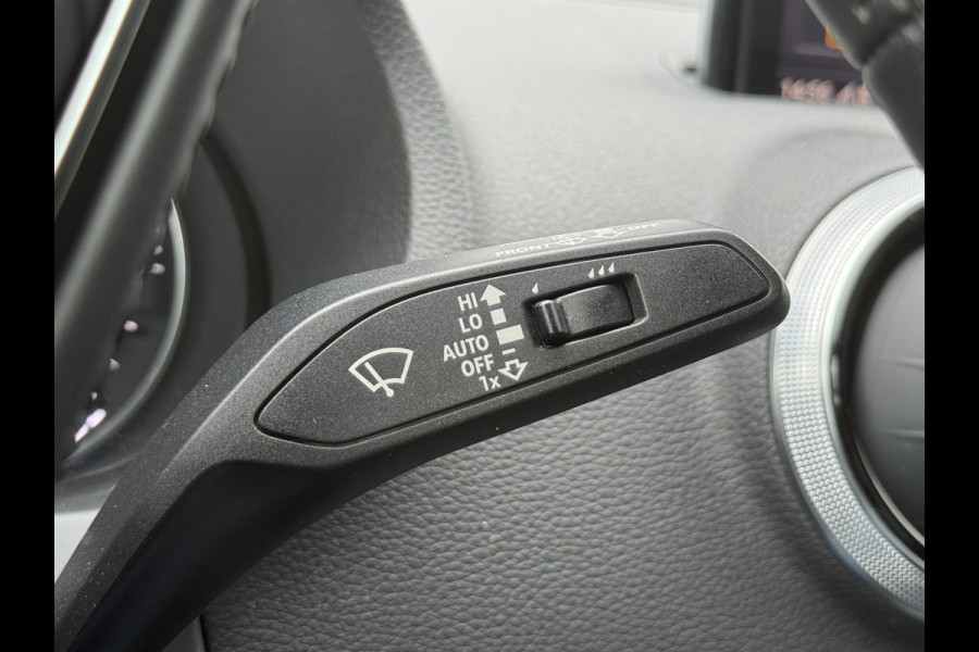 Audi A3 Sportback 1.4 e-tron Sport | Trekhaak wegklapbaar | Stoelverwarming | Climate