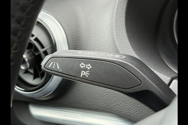 Audi A3 Sportback 1.4 e-tron Sport | Trekhaak wegklapbaar | Stoelverwarming | Climate